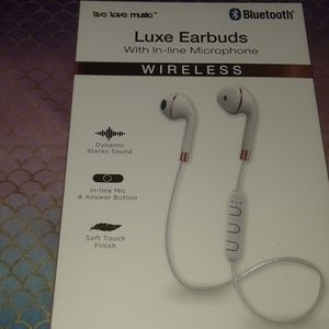 Wireless earbuds